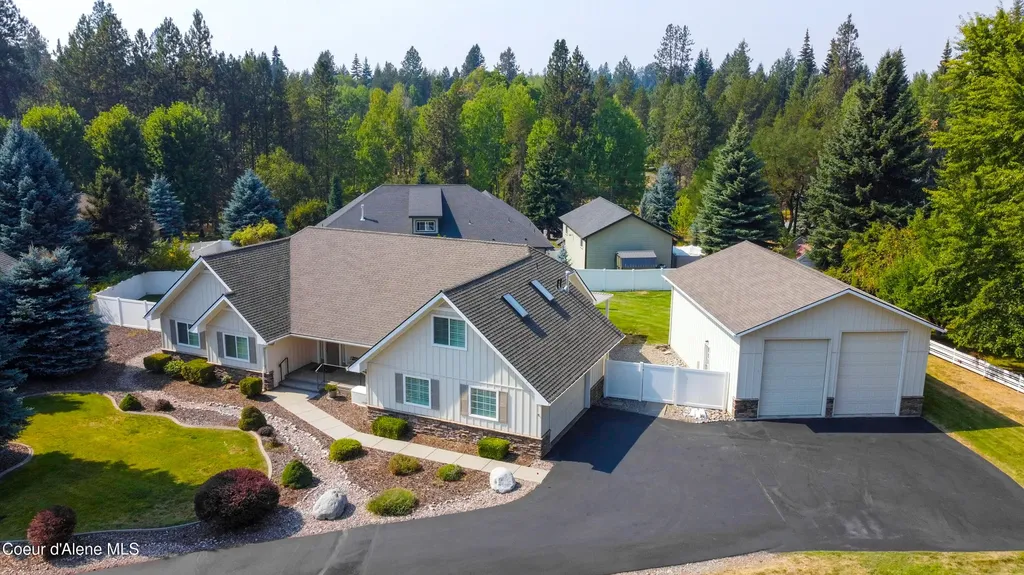 11907 N Blue Jay Court Hayden ID 83835