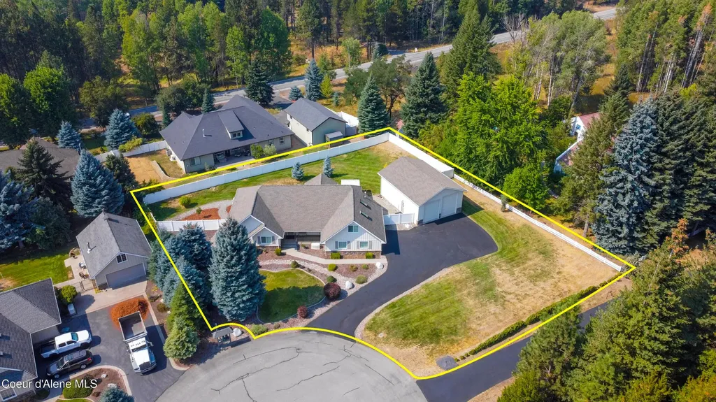11907 N Blue Jay Court Hayden ID 83835
