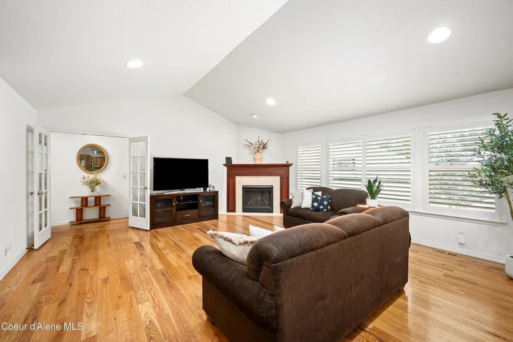 11907 N Blue Jay Court Hayden ID 83835