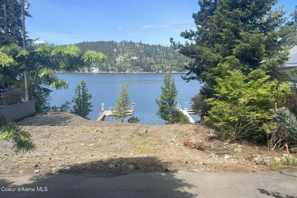 5243 S Freedom Lane Harrison ID 83833
