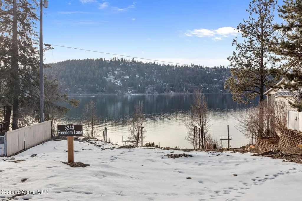 5243 S Freedom Lane Harrison ID 83833