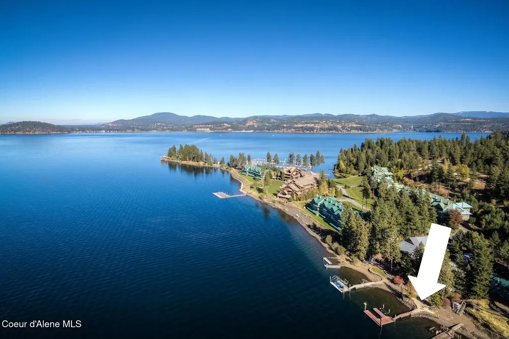 5243 S Freedom Lane Harrison ID 83833