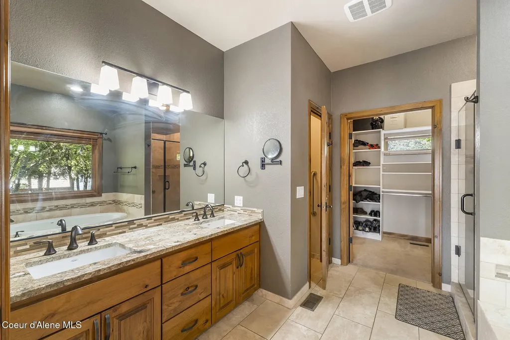 1268 E Woodstone Court Hayden ID 83835