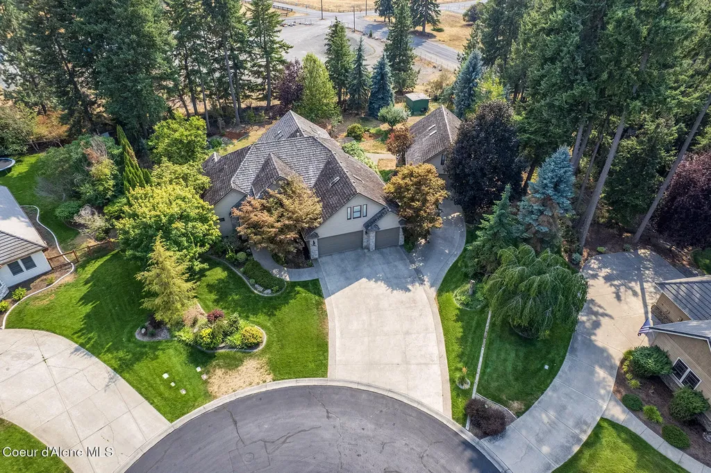 1268 E Woodstone Court Hayden ID 83835
