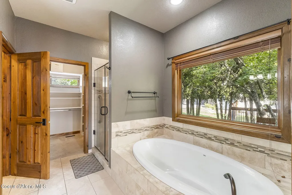1268 E Woodstone Court Hayden ID 83835