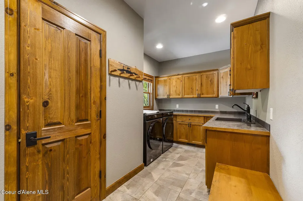 1268 E Woodstone Court Hayden ID 83835