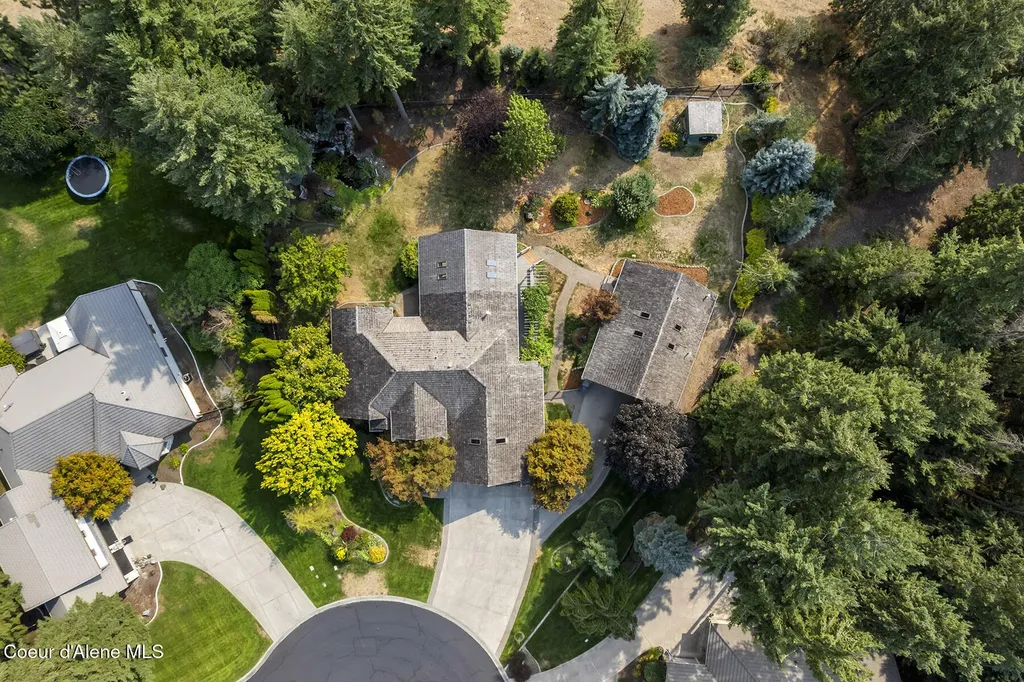 1268 E Woodstone Court Hayden ID 83835