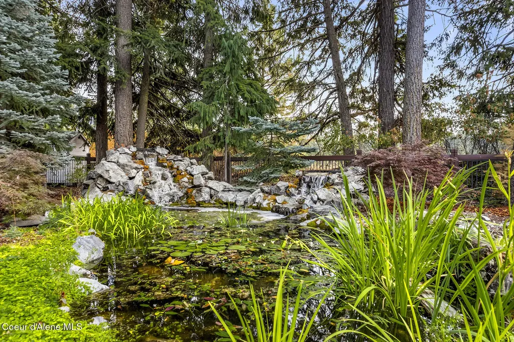 1268 E Woodstone Court Hayden ID 83835