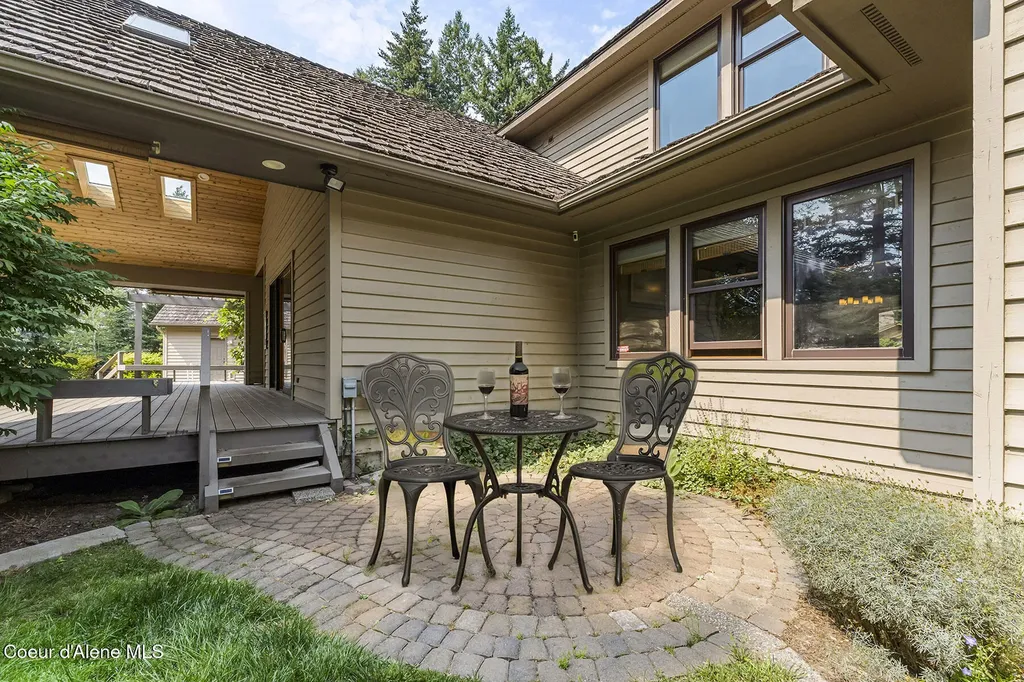 1268 E Woodstone Court Hayden ID 83835
