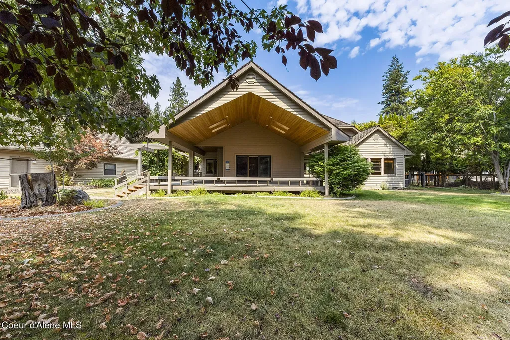1268 E Woodstone Court Hayden ID 83835
