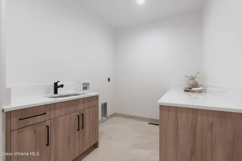 32074 Sisu Valley Road Athol ID 83801