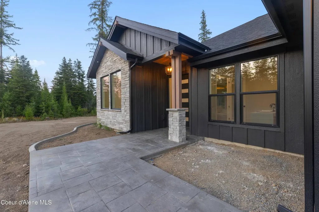 32074 Sisu Valley Road Athol ID 83801