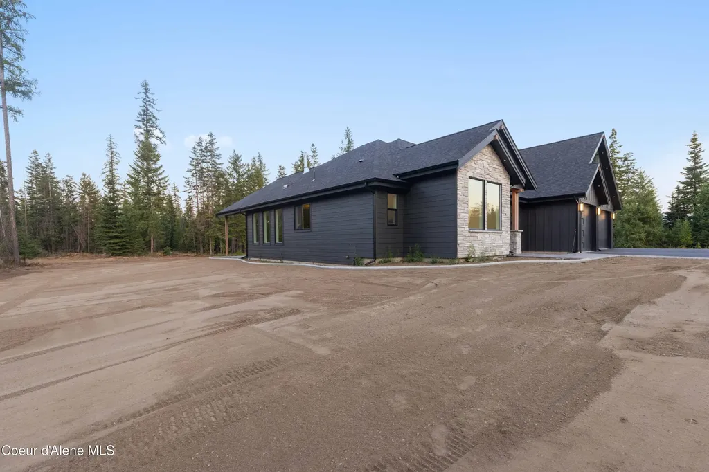 32074 Sisu Valley Road Athol ID 83801