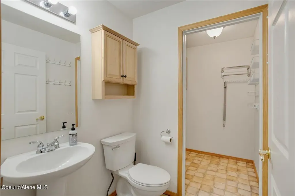 170 Kootenai Bay Road Sandpoint ID 83864