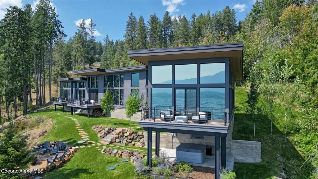 45 Lower Rock Harbor Sagle ID 83860