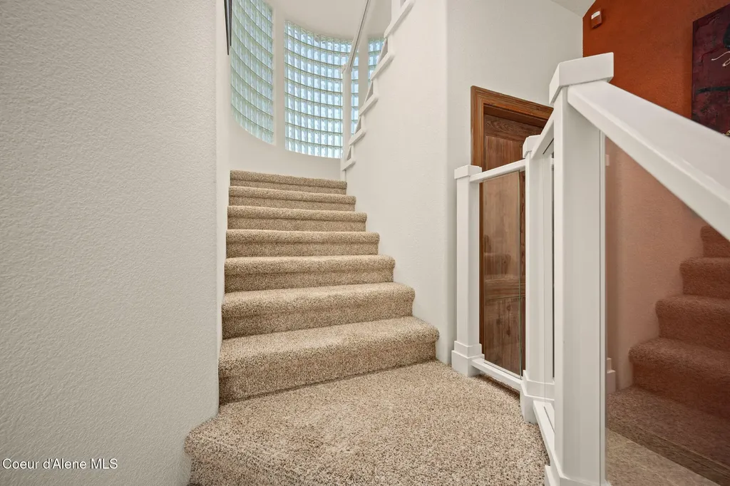 690 N Mcdonald Court Post Falls ID 83854