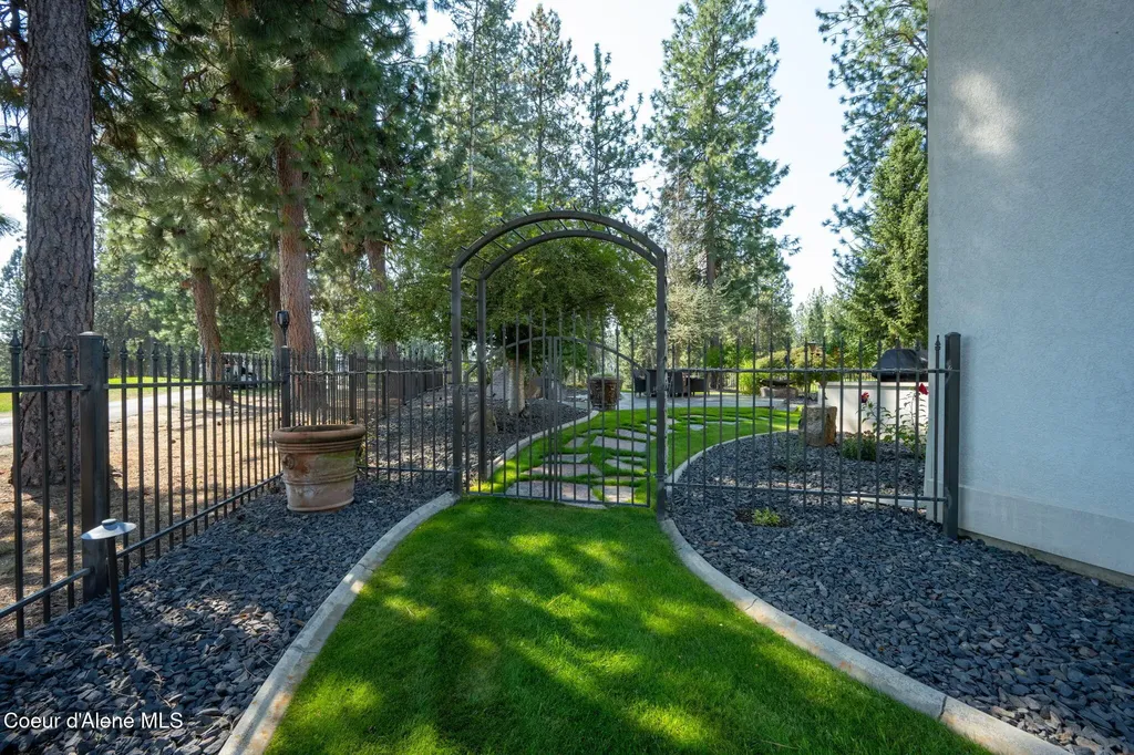 690 N Mcdonald Court Post Falls ID 83854