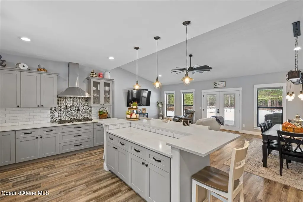 1352 W Brunner Road Athol ID 83801