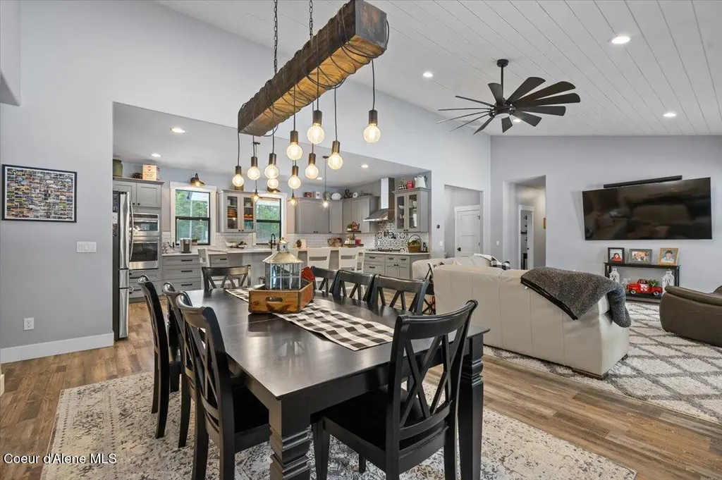 1352 W Brunner Road Athol ID 83801