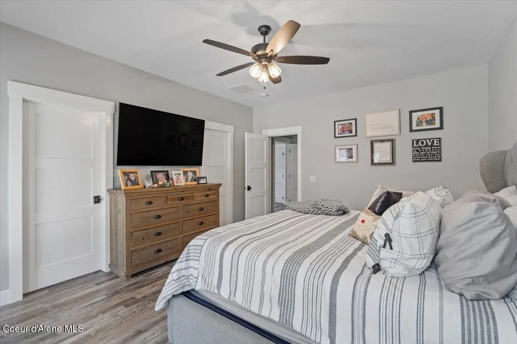 1352 W Brunner Road Athol ID 83801