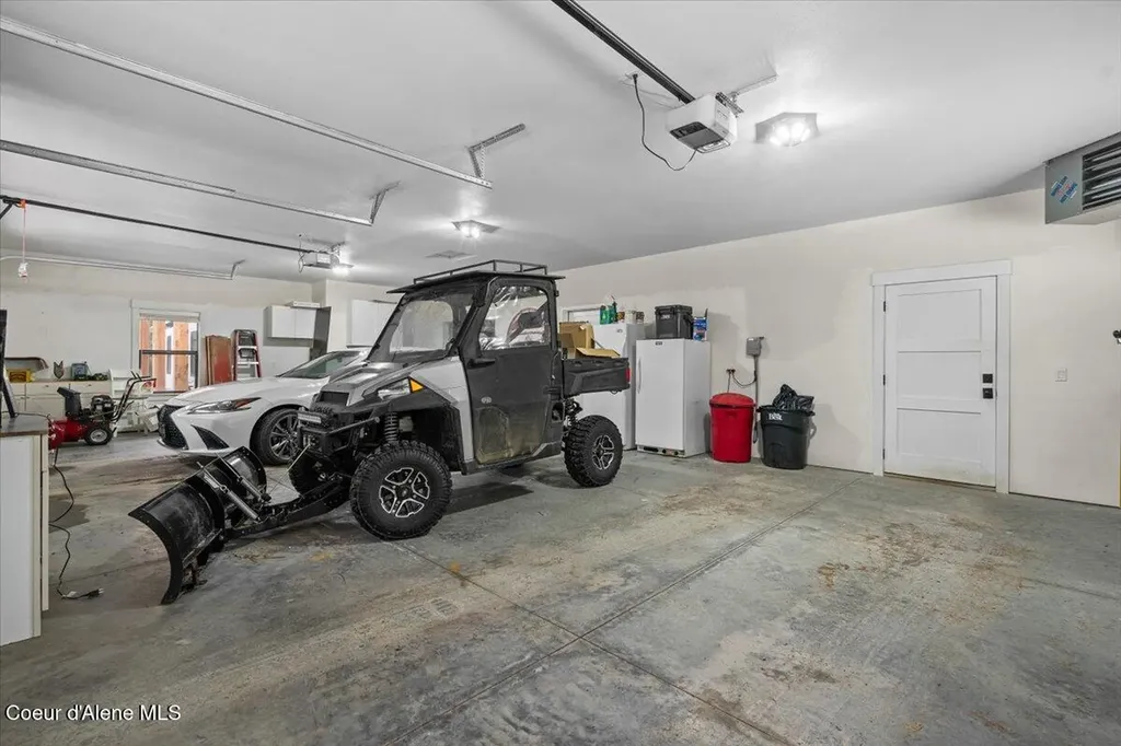 1352 W Brunner Road Athol ID 83801