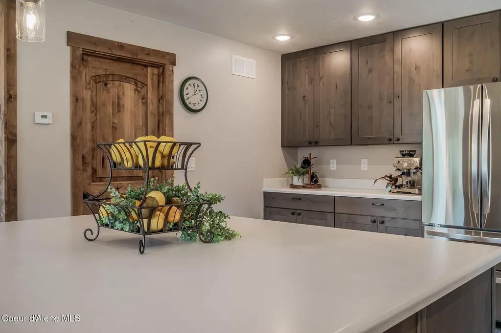 521 Magpie Lane Sandpoint ID 83864