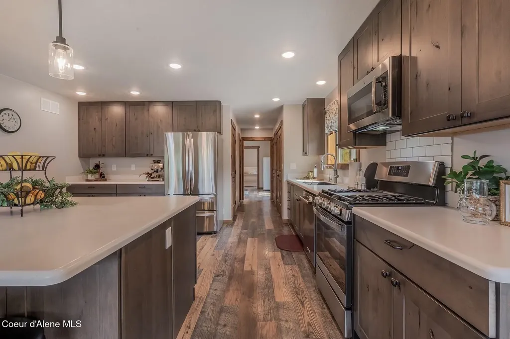 521 Magpie Lane Sandpoint ID 83864