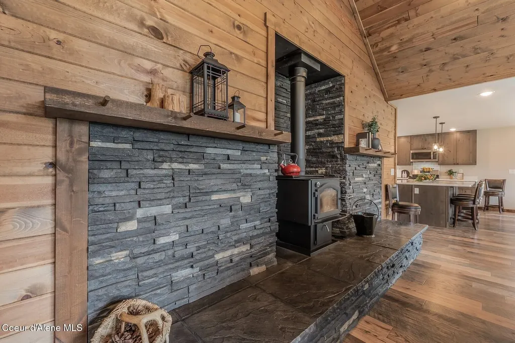 521 Magpie Lane Sandpoint ID 83864