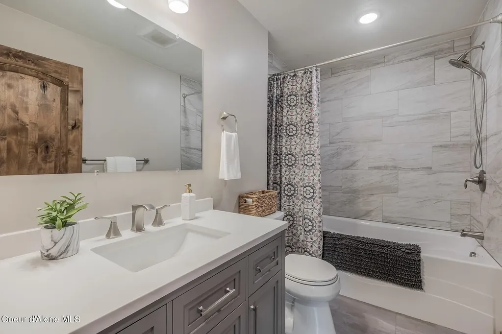 521 Magpie Lane Sandpoint ID 83864