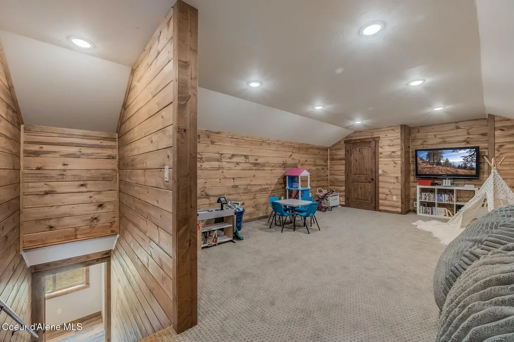 521 Magpie Lane Sandpoint ID 83864