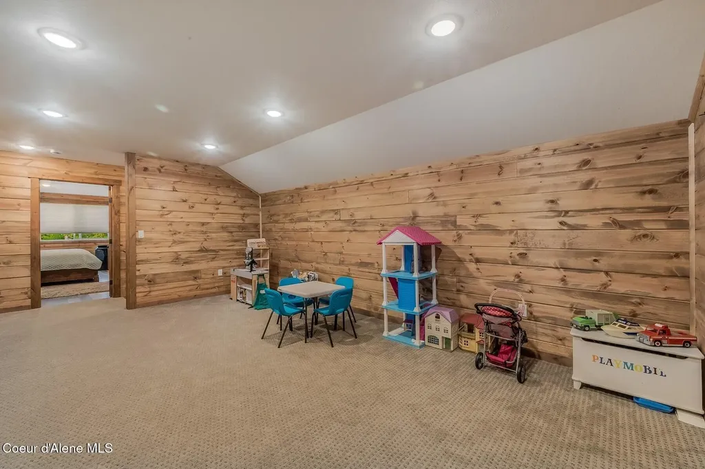 521 Magpie Lane Sandpoint ID 83864