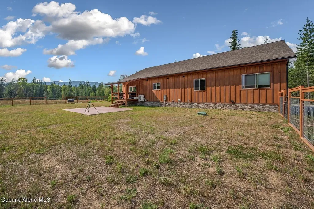 521 Magpie Lane Sandpoint ID 83864