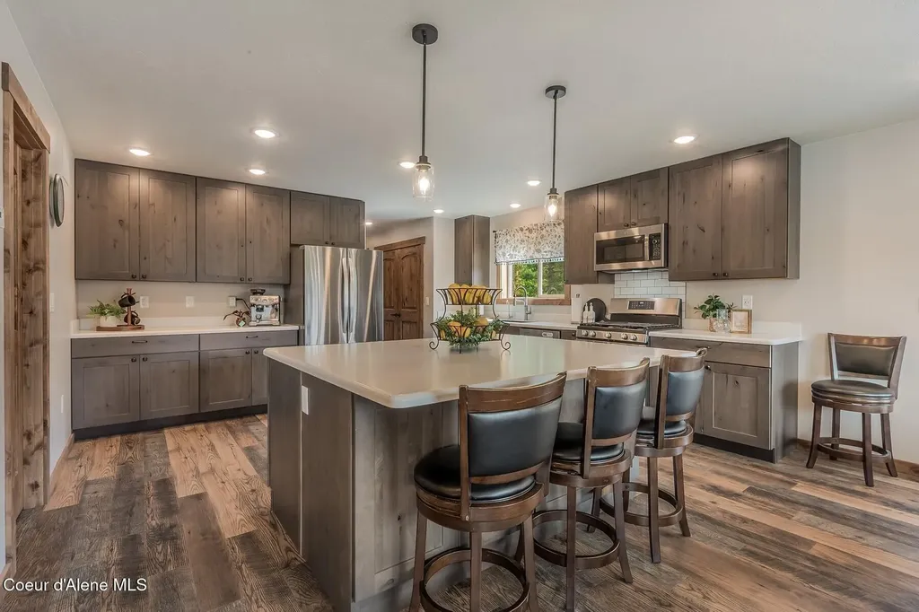 521 Magpie Lane Sandpoint ID 83864