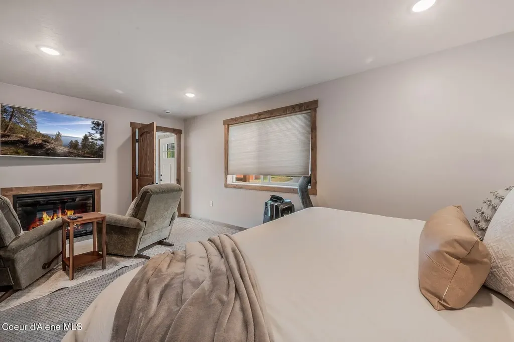 521 Magpie Lane Sandpoint ID 83864