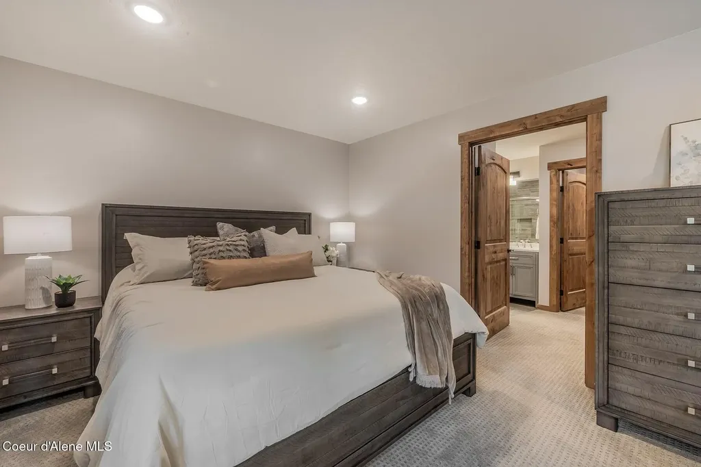521 Magpie Lane Sandpoint ID 83864