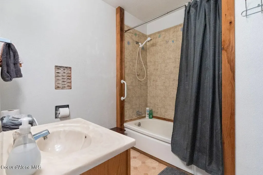 741 9 Mile Creek Road Wallace ID 83873