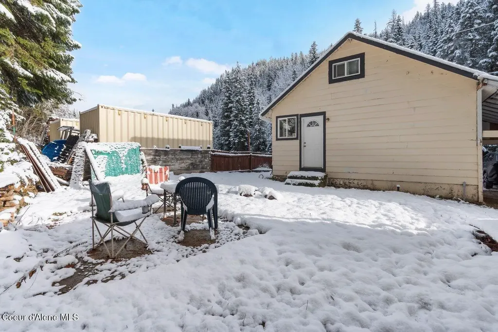 741 9 Mile Creek Road Wallace ID 83873