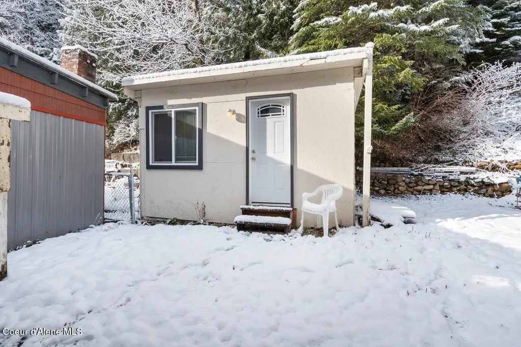 741 9 Mile Creek Road Wallace ID 83873