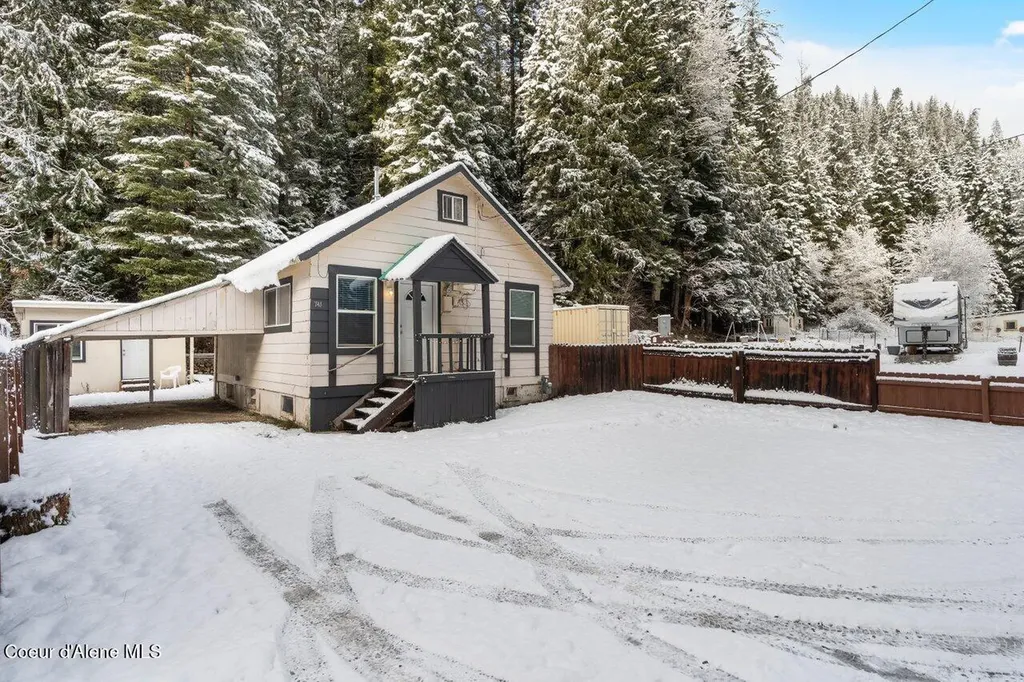 741 9 Mile Creek Road Wallace ID 83873