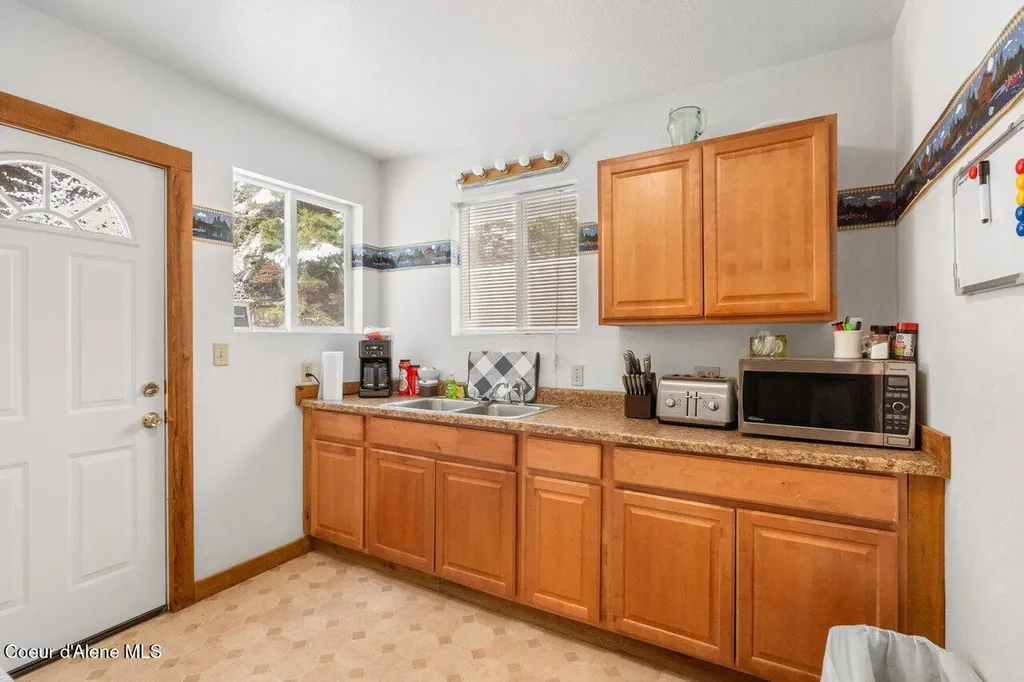 741 9 Mile Creek Road Wallace ID 83873