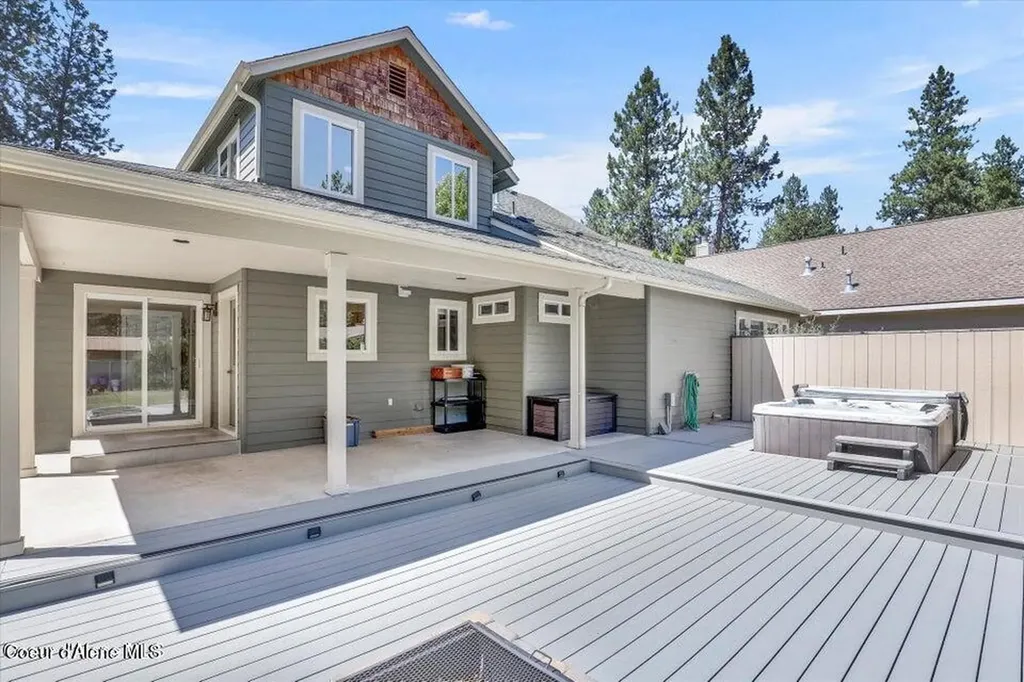 505 S Shore Pines Post Falls ID 83854