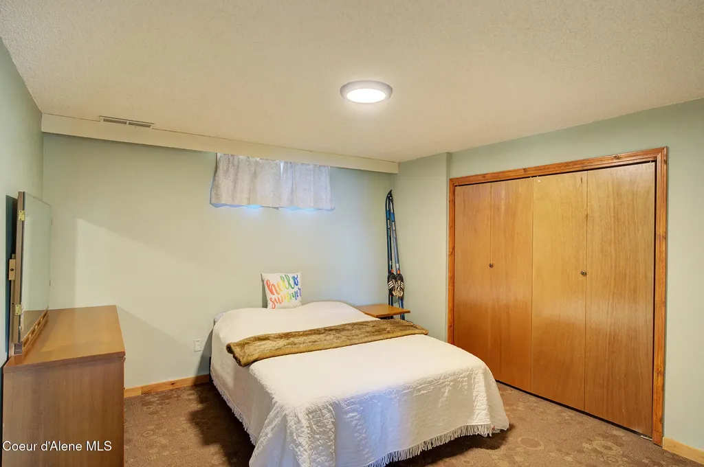 95 Nancy Road Sandpoint ID 83864
