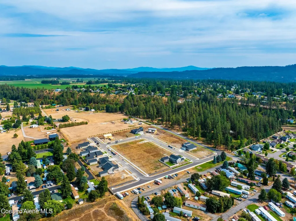 4519 E Savea Lane Post Falls ID 83854