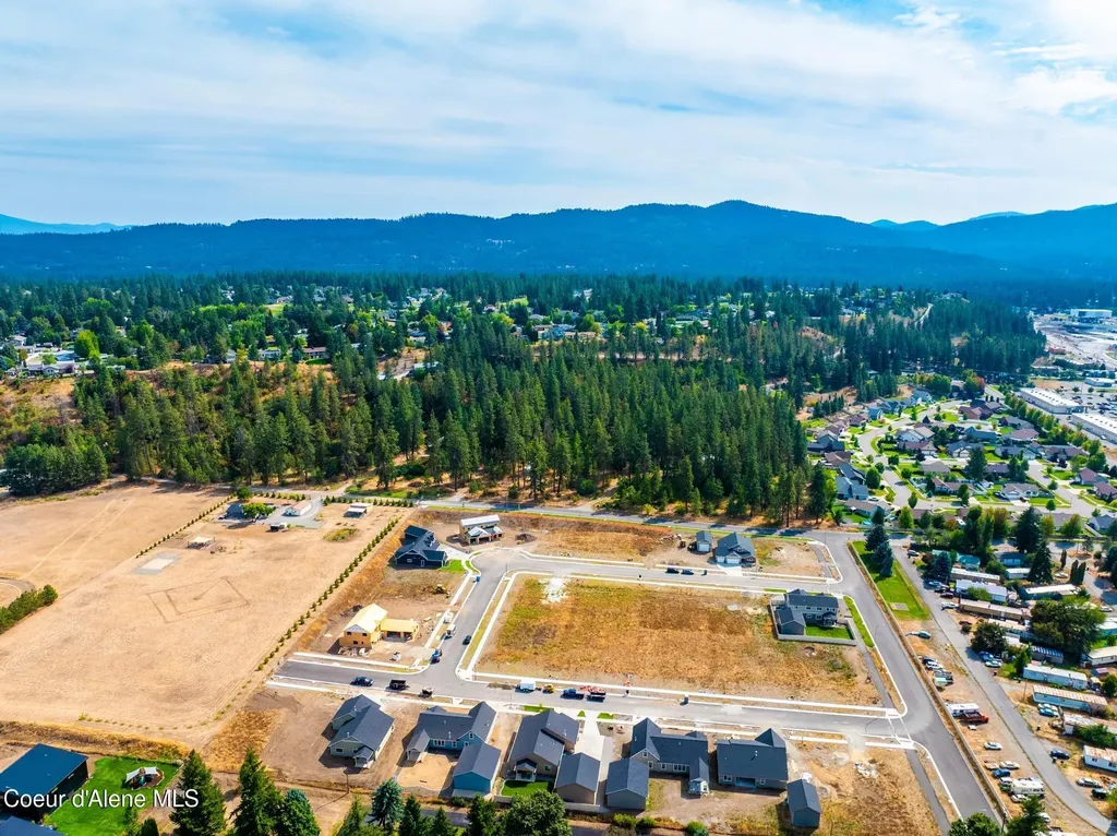 4519 E Savea Lane Post Falls ID 83854
