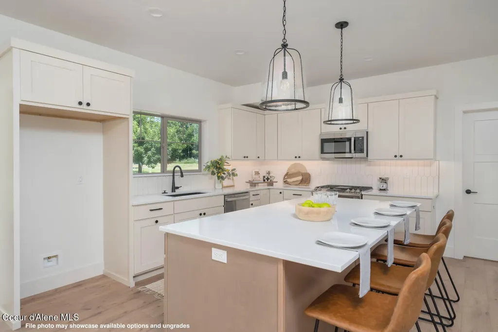 957 E Steeple Chase Road Hayden ID 83835
