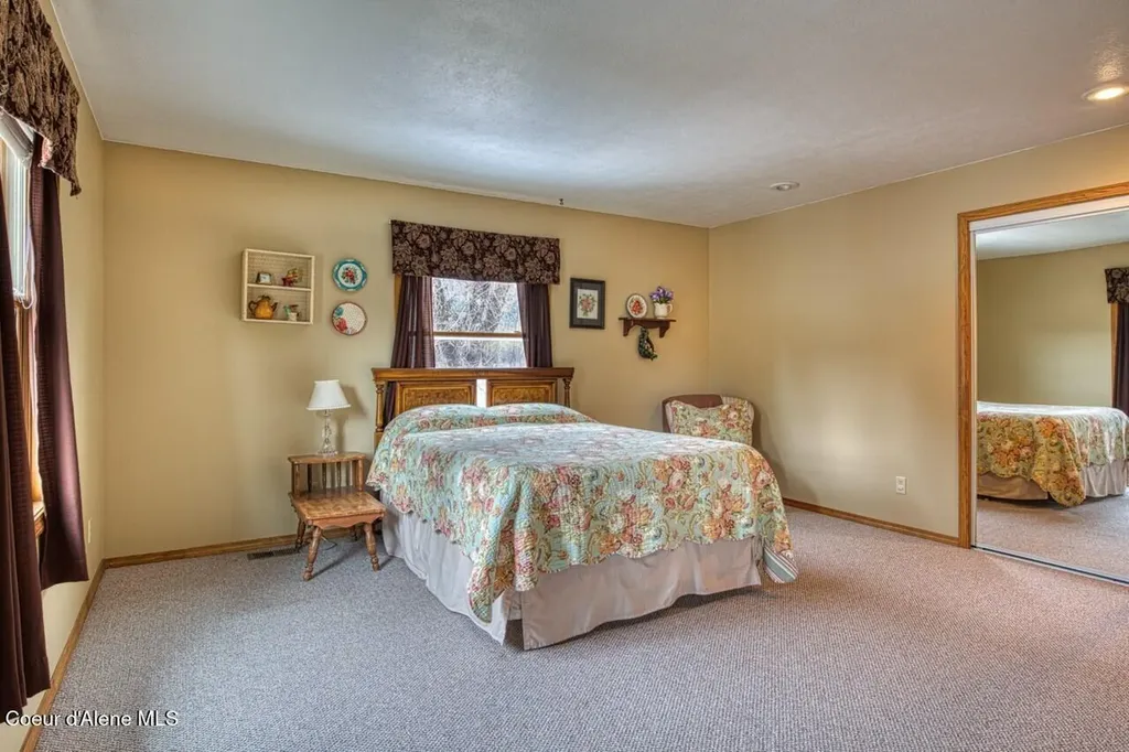 415 Shale Road Priest River ID 83856