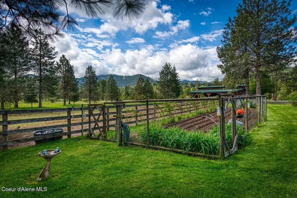 415 Shale Road Priest River ID 83856