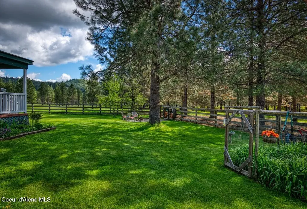 415 Shale Road Priest River ID 83856