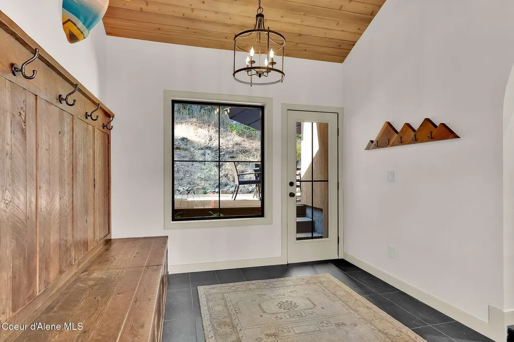 232 N Quail Run Sandpoint ID 83864