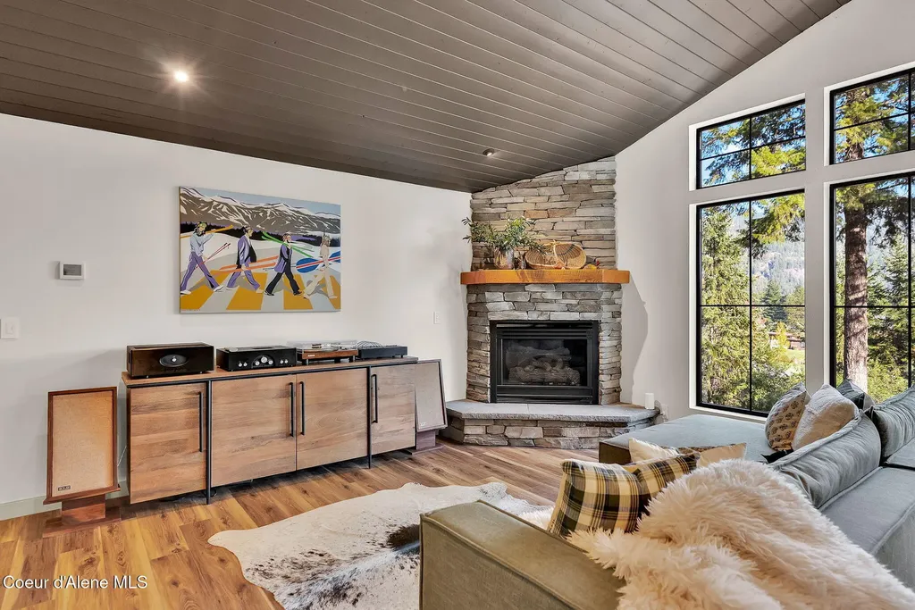 232 N Quail Run Sandpoint ID 83864